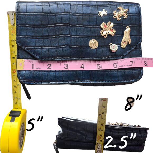 Kate Landry Blue Croc Embossed Cross Body Clutch Shoulder Bag Purse with Charms - Picture 5 of 8